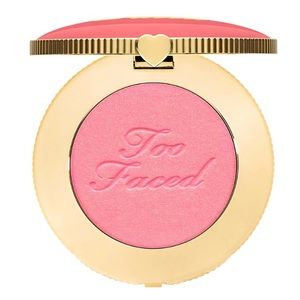 NEW 💋Two Faced Blurring Blush Cloud Crush Edition!